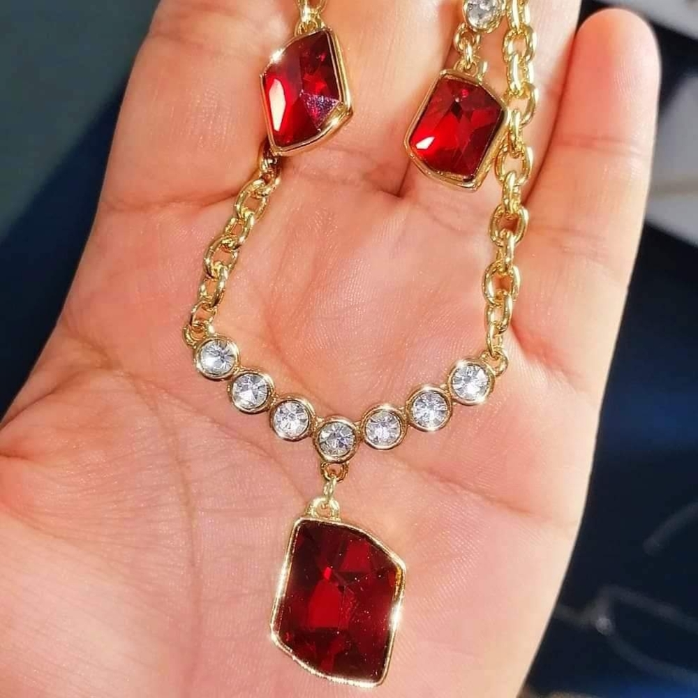 Radiant Red and Gold Necklace Set.